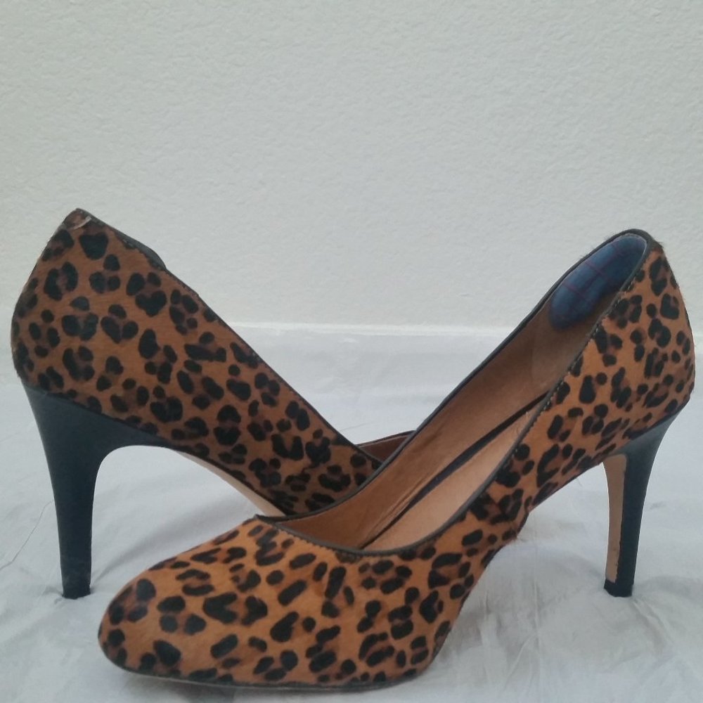 Corso Como Womens Leopard Color pump Size 10 Heel